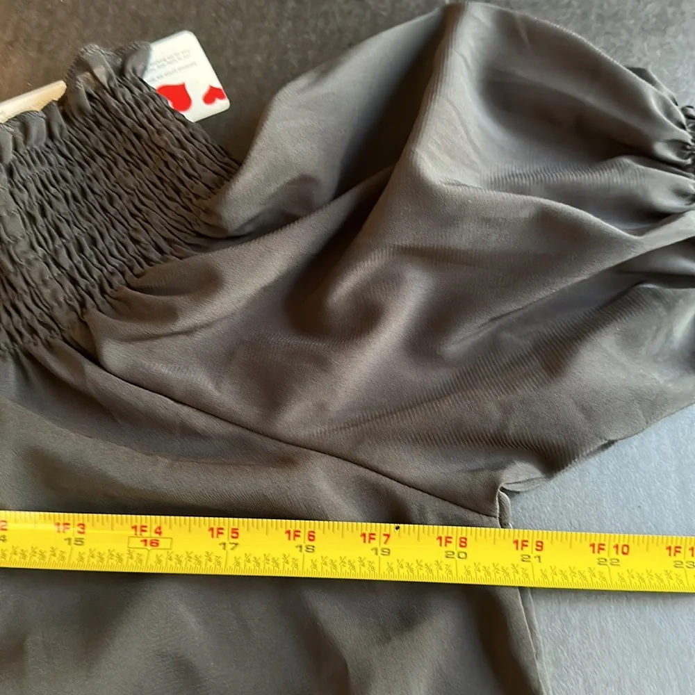 Off the Shoulder top. Black. Size Large. 3/4 length sleeves. - Picture 3 of 6